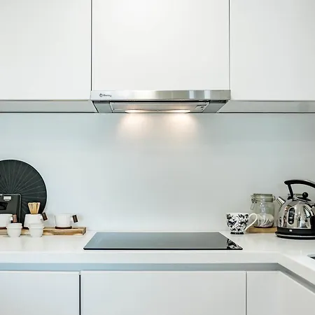 Daire Inf2.4e - Modern 2-bed With Roof Pool Estepona