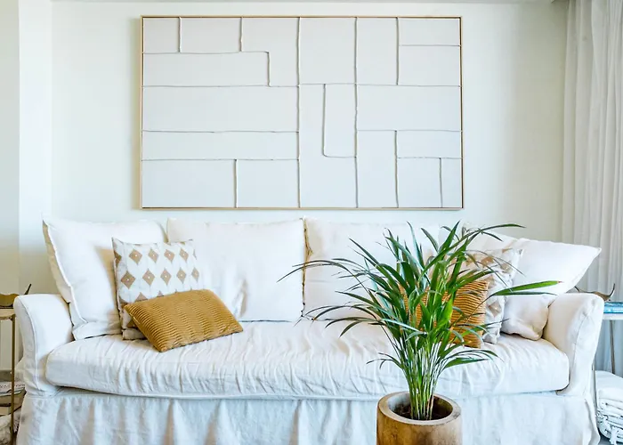 Inf2.4e - Modern 2-bed With Roof Pool Estepona