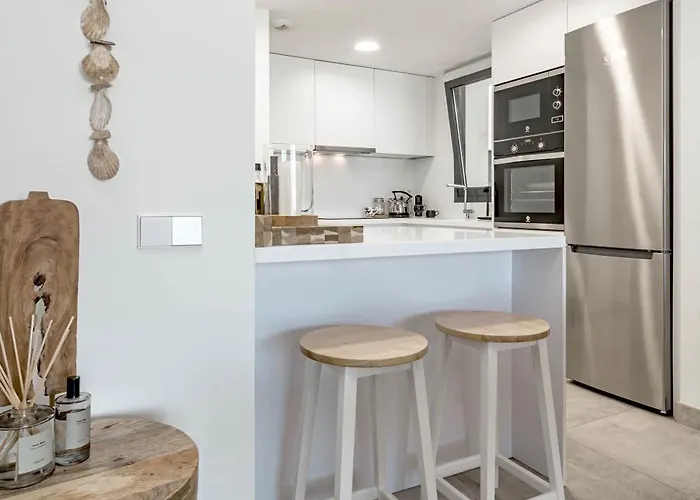 Daire Inf2.4e - Modern 2-bed With Roof Pool Estepona