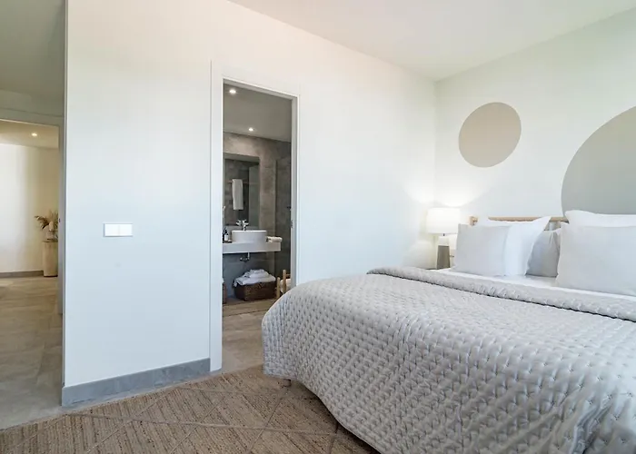 Inf2.4e - Modern 2-bed With Roof Pool Daire *