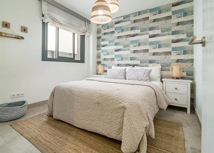 Daire Inf2.4e - Modern 2-bed With Roof Pool